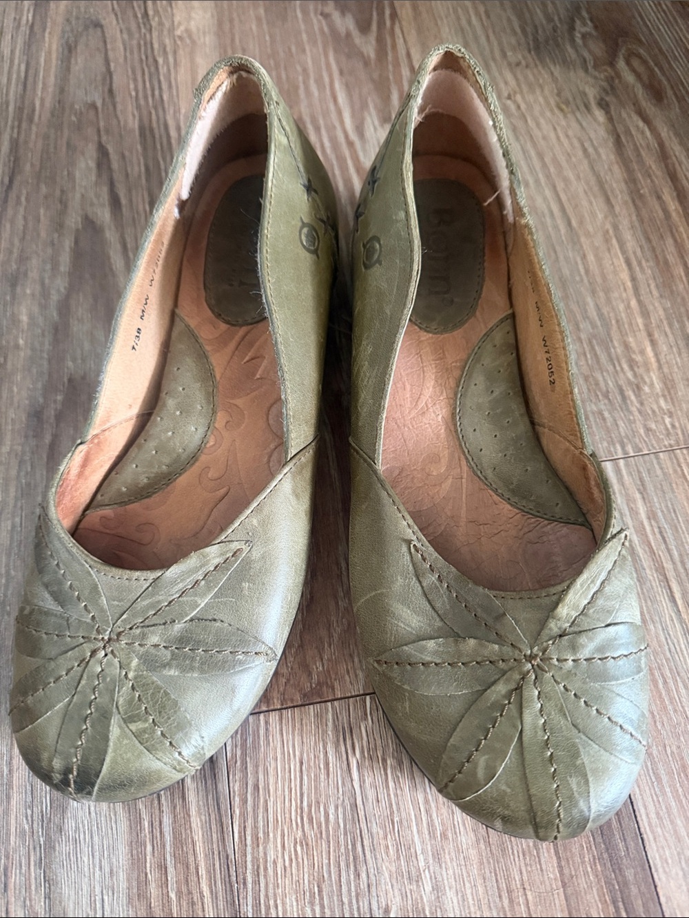 Born Olive Green Leather Ballet Flats with Stitched Weed Toe
